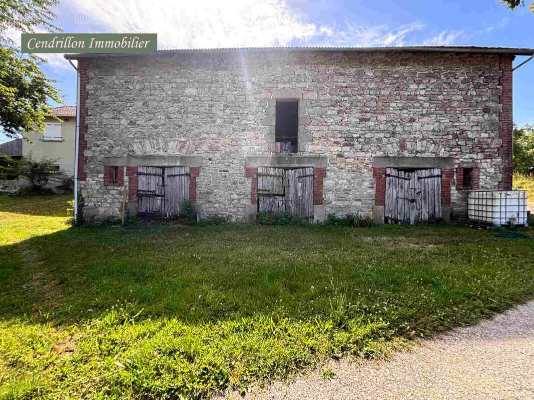 Maison en pierres 120m2, dépendances, grange et terrains, typique du bien Creusois idéal, situé dans le Parc N - photo 31