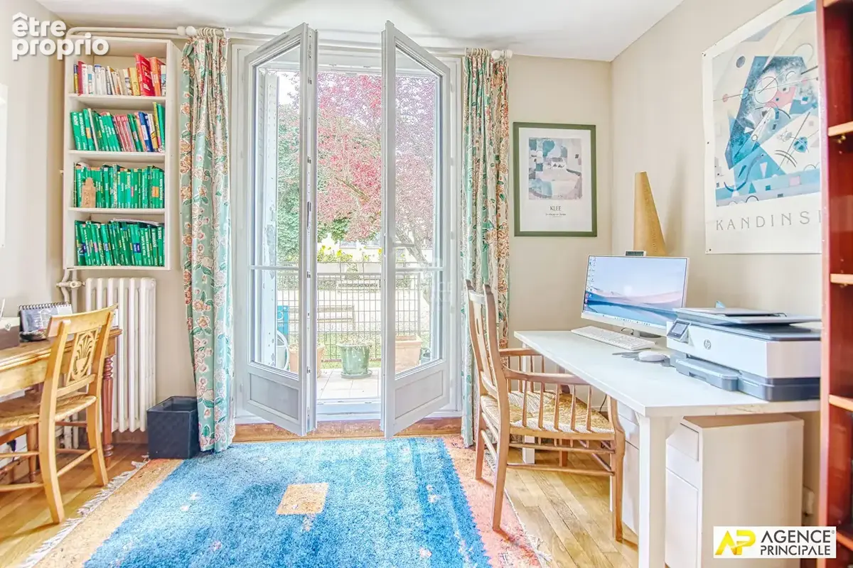 Versailles Rive Droite square Jean Houdon - Appartement 6 pièces 126.67 m² carrez avec balcons, caves et box - photo 13