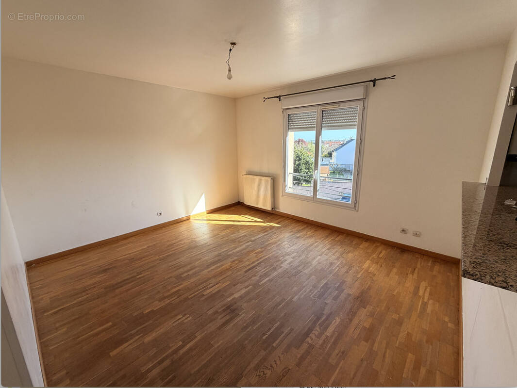 Appartement à SAVIGNY-SUR-ORGE