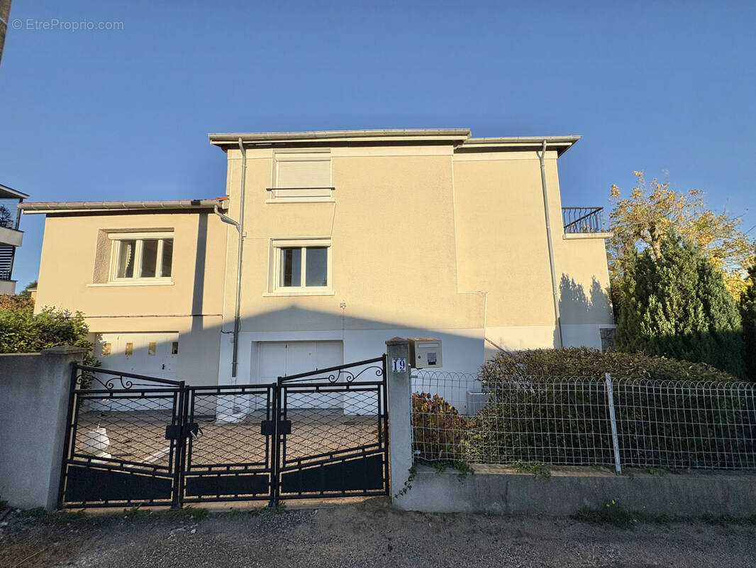 Appartement à LA TALAUDIERE