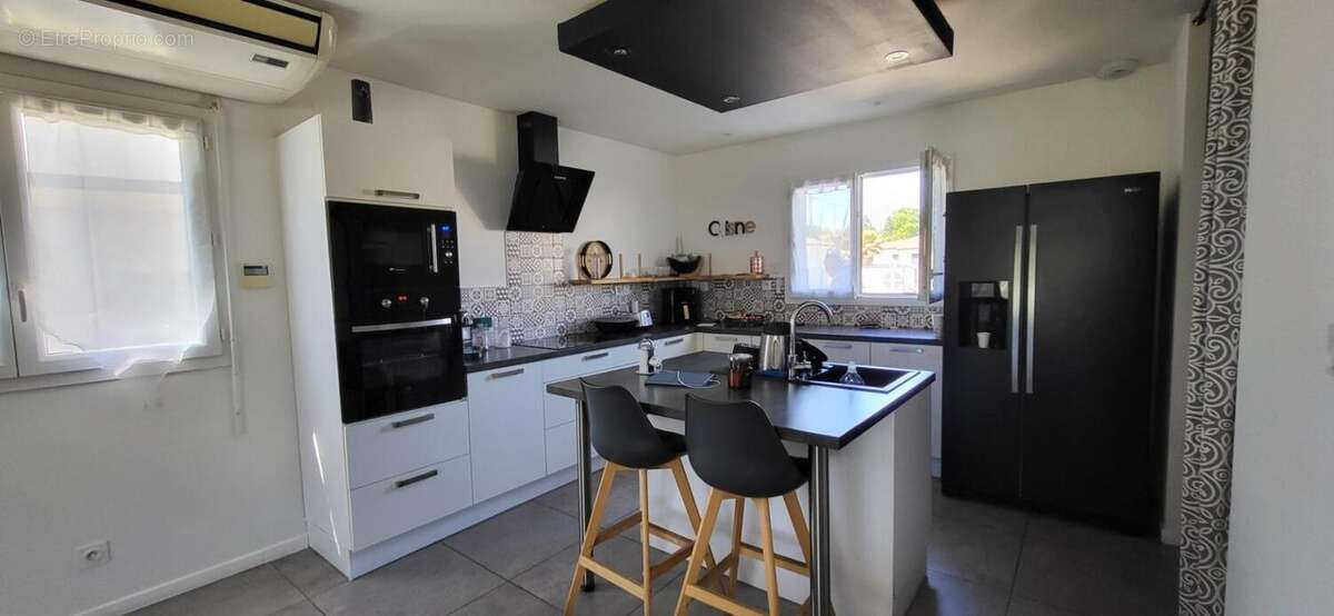 Maison à vendre 4 pièces Proche de SAINT ANDRE DE CUBZAC (33) - photo 2