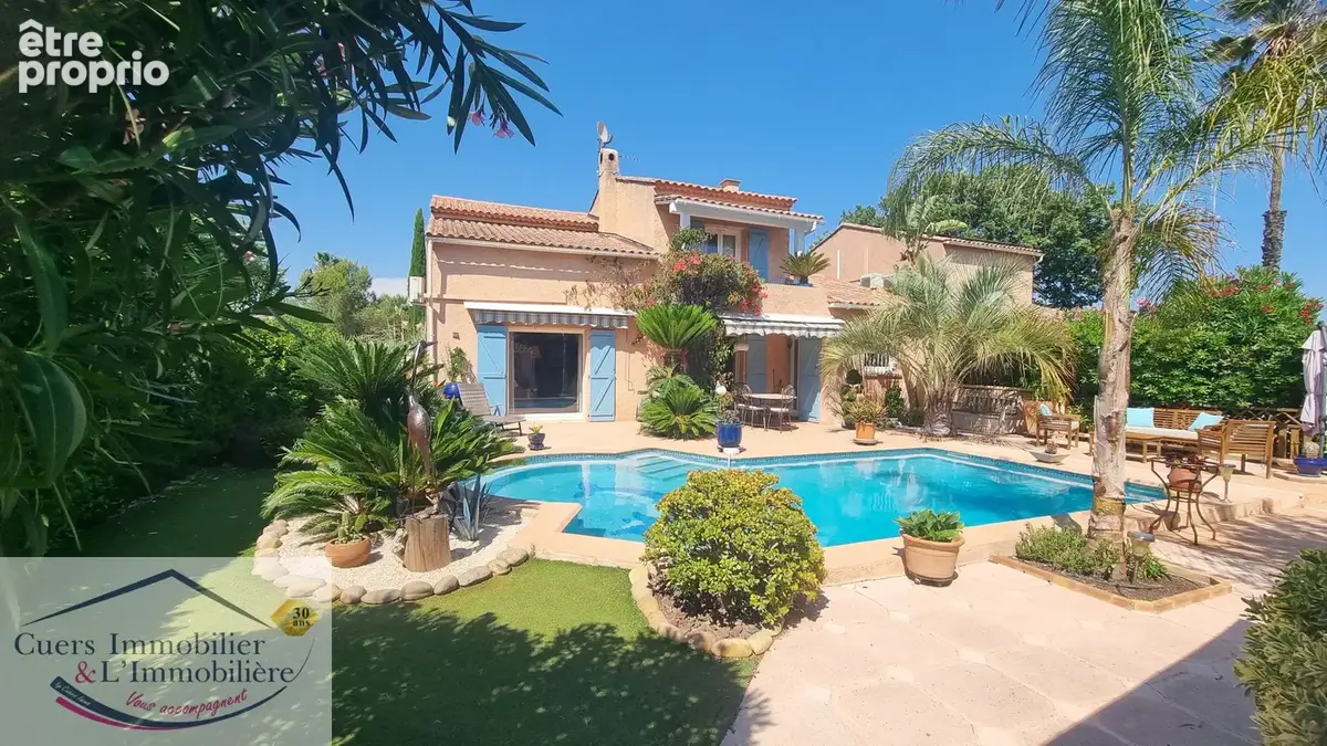 Photo Maison à Hyeres au prix de 696 000€