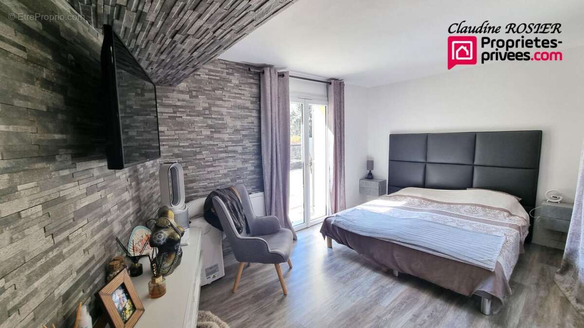 Maison à FLASSANS-SUR-ISSOLE