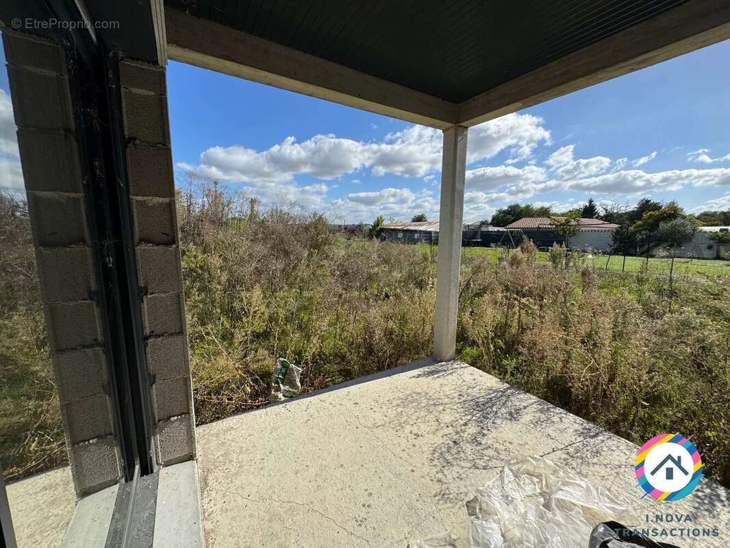 Maison à SAINT-GEORGES-DE-RENEINS