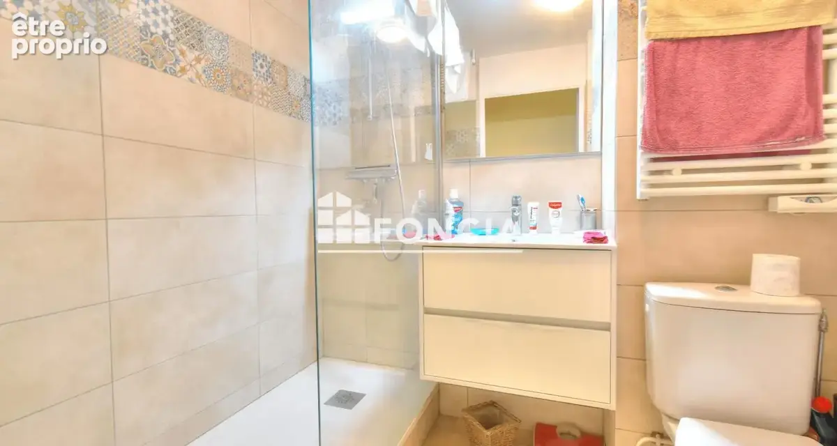 Mandelieu-la-Napoule — Appartement T2 au dernier étage, avec ascenseur et piscine - photo 8