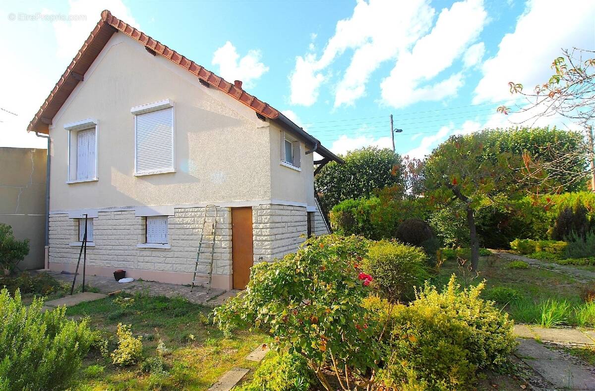 Maison à MONTGERON