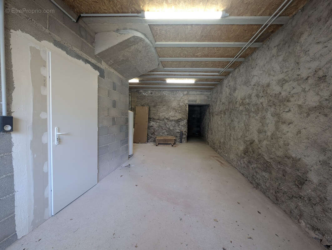 Maison de village entièrement rénovée à ORNAISONS - photo 14