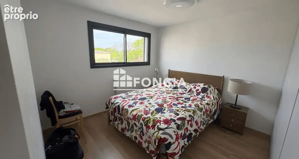 Maison de 2019 en parfait état avec jardin et garage - photo 5
