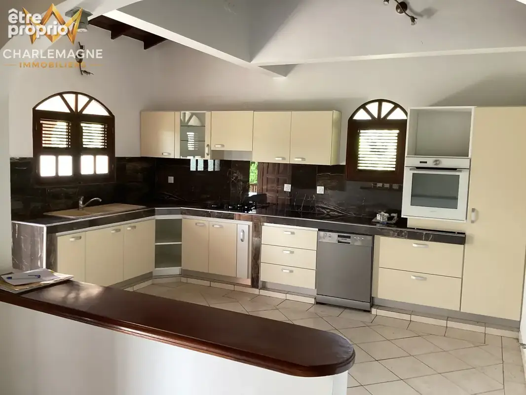Belle villa + F3 indépendant à DUCOS (Martinique) - photo 7