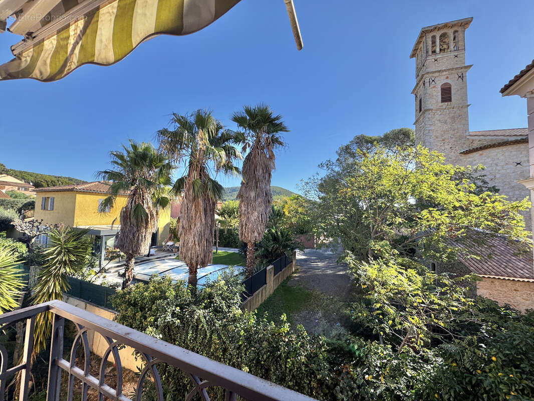 Appartement à CARQUEIRANNE