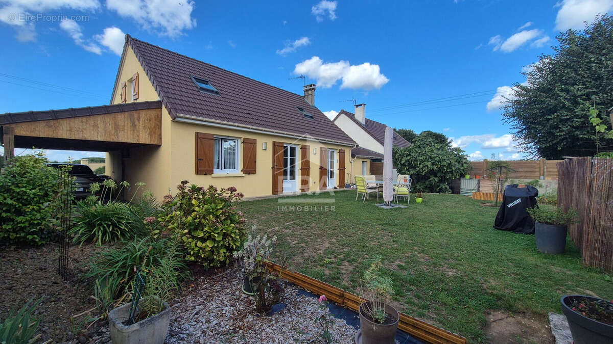 Maison à GRISY-SUISNES