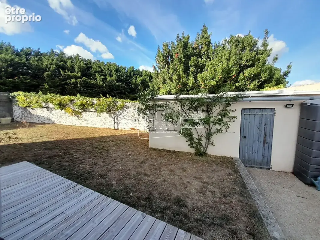 maison familiale de 126m² avec jardin clos à Saint-Florent-le-Vieil - photo 6
