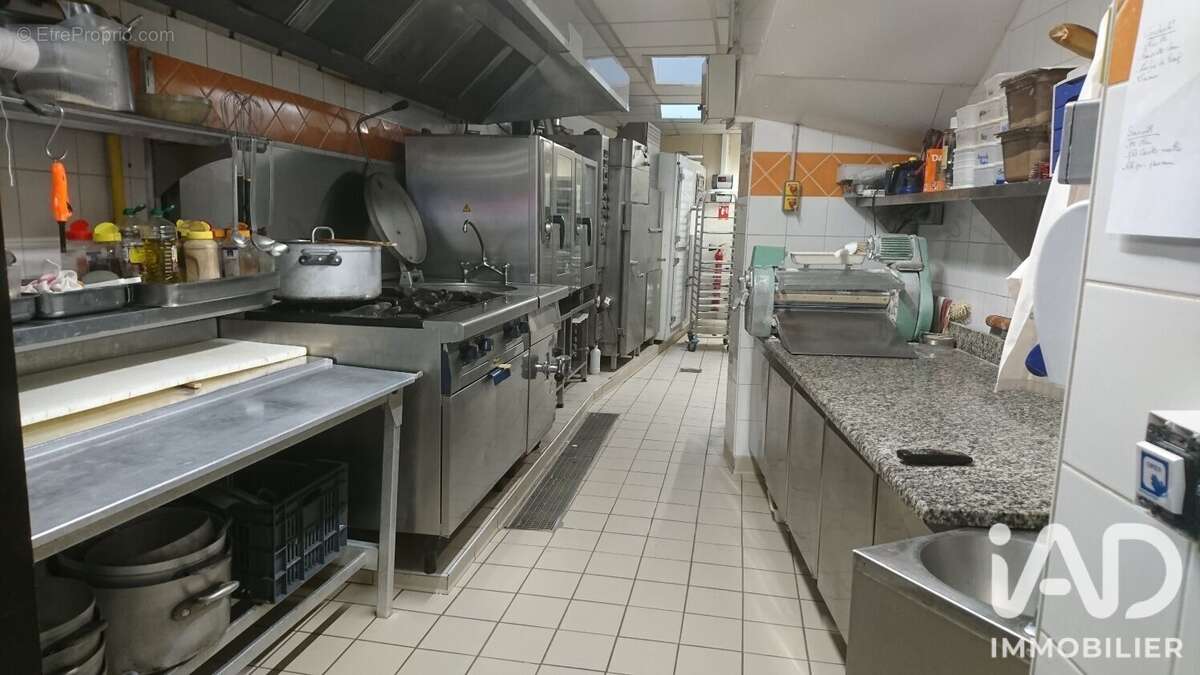 Commerce 107 m² à Chartres  - photo 3