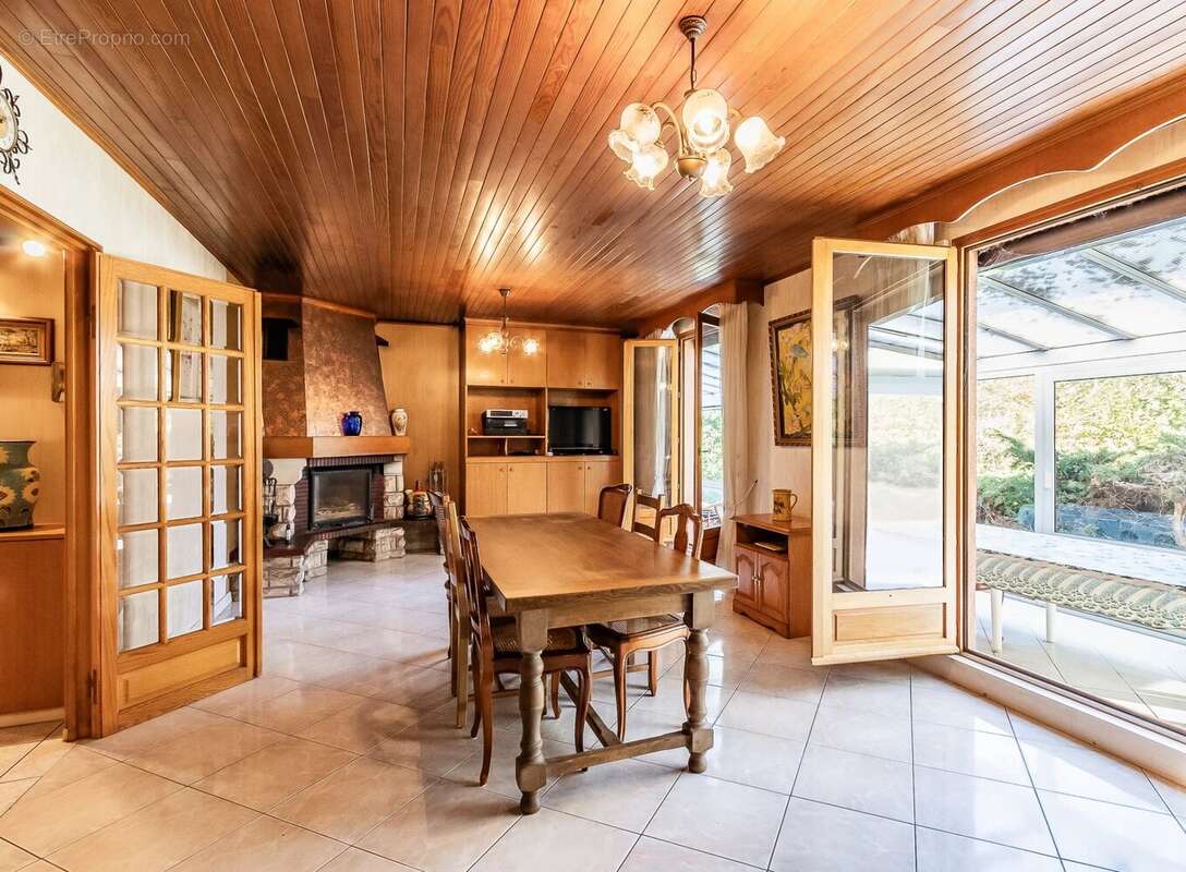 Maison à CLAVEISOLLES