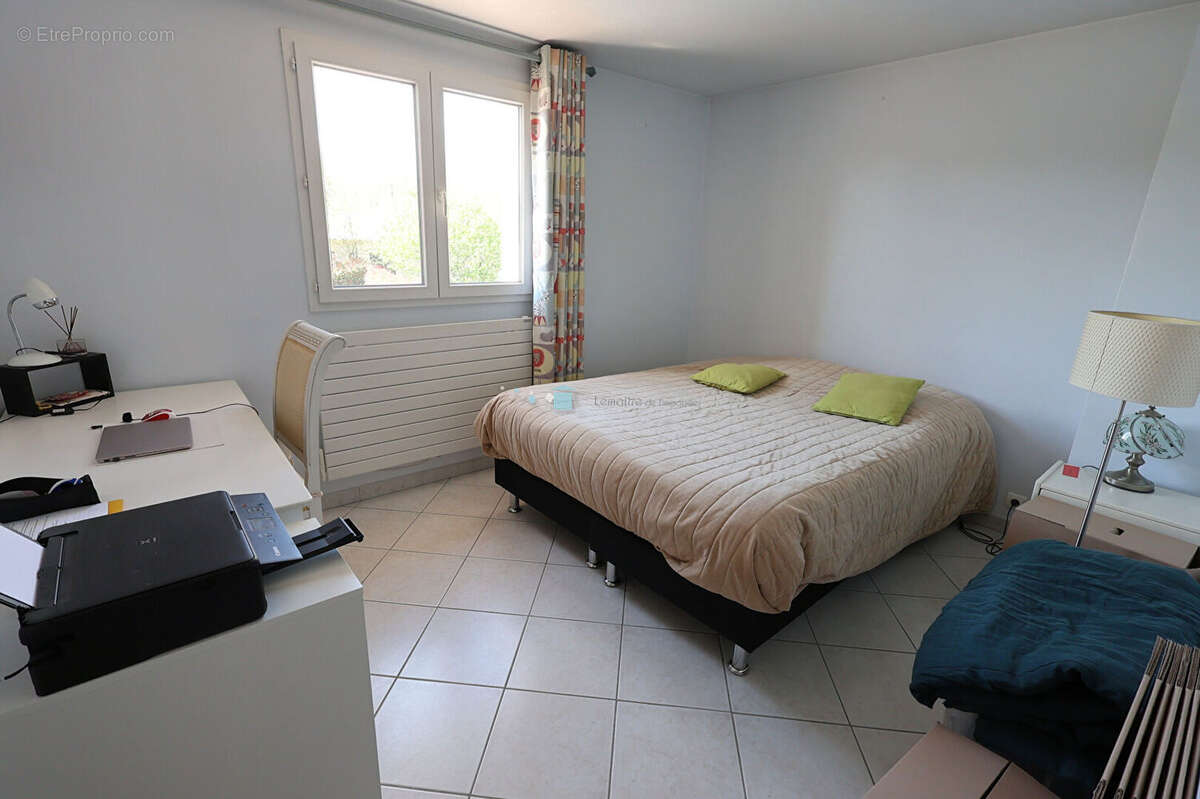 VILLA 130 m² et sous sol total sur 1575 m² de terrain avec piscine - photo 15