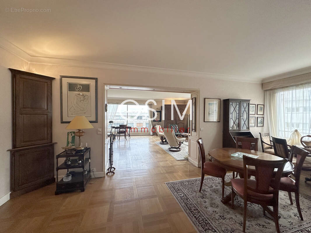 Appartement à VILLE-D'AVRAY