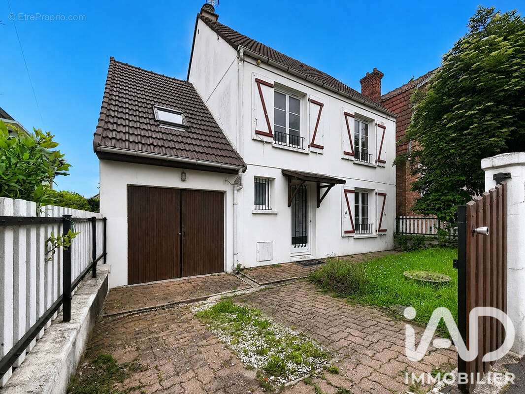 Photo 1 - Maison à BEAUCHAMP