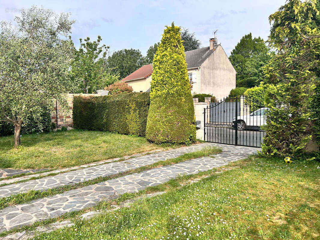 Maison à AULNAY-SOUS-BOIS