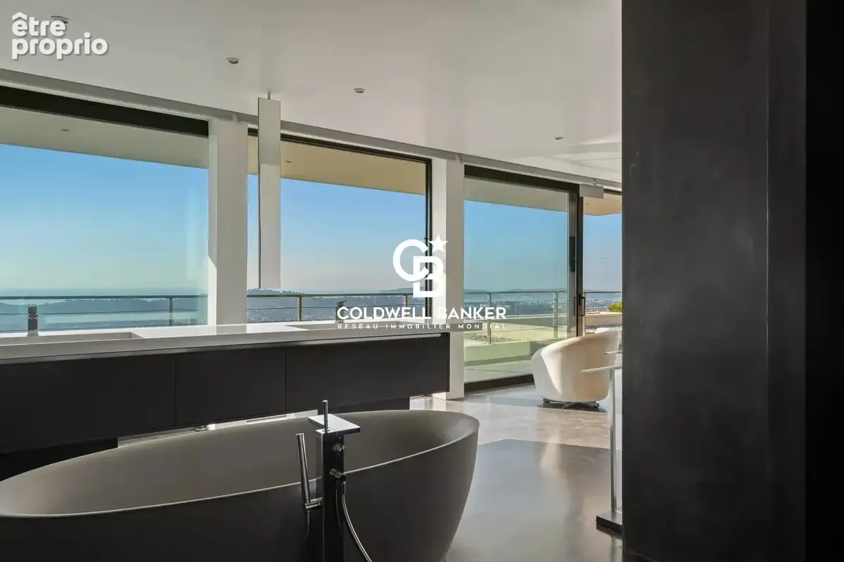 Villa Contemporaine vue mer à 180° avec piscine - 83000 Toulon - photo 22