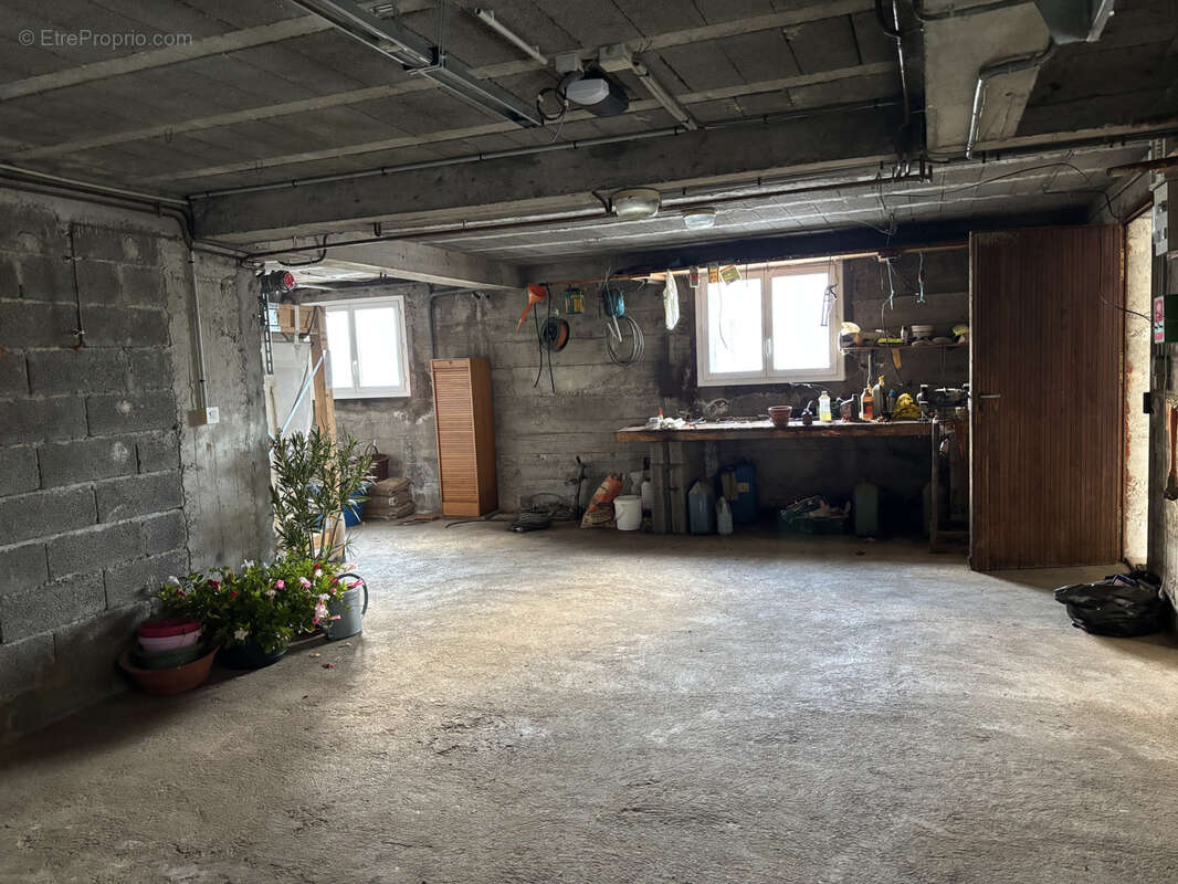 Maison à SAINT-THURIN