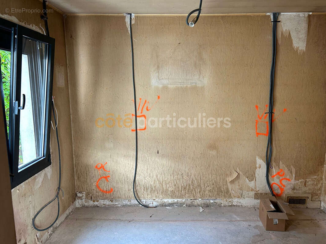 Maison à VILLENEUVE-LE-ROI