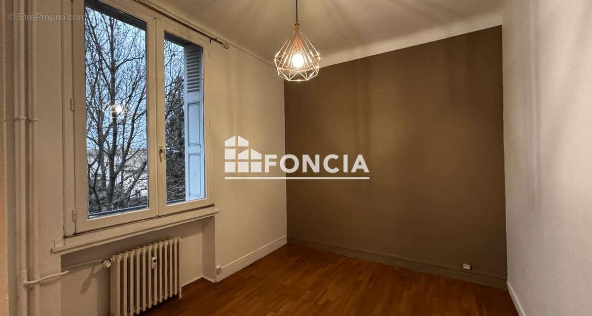 Appartement à SAINT-ETIENNE