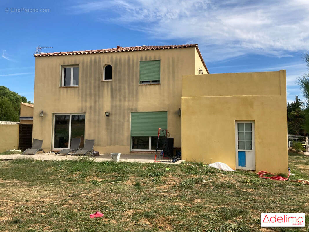 Maison à SAINT-GILLES