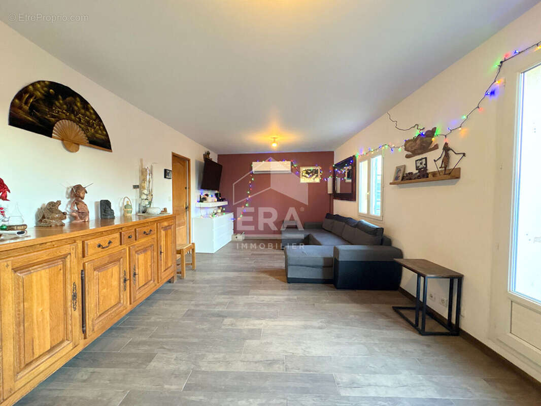 Maison à VILLELAURE