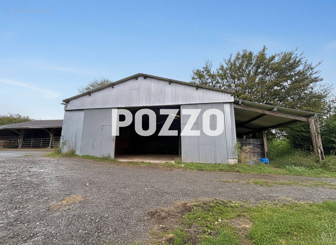 Maison à SAINT-SAUVEUR-LENDELIN