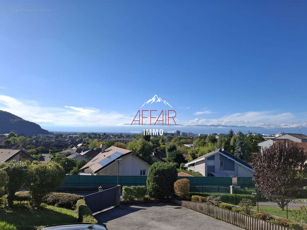 Maison à VETRAZ-MONTHOUX