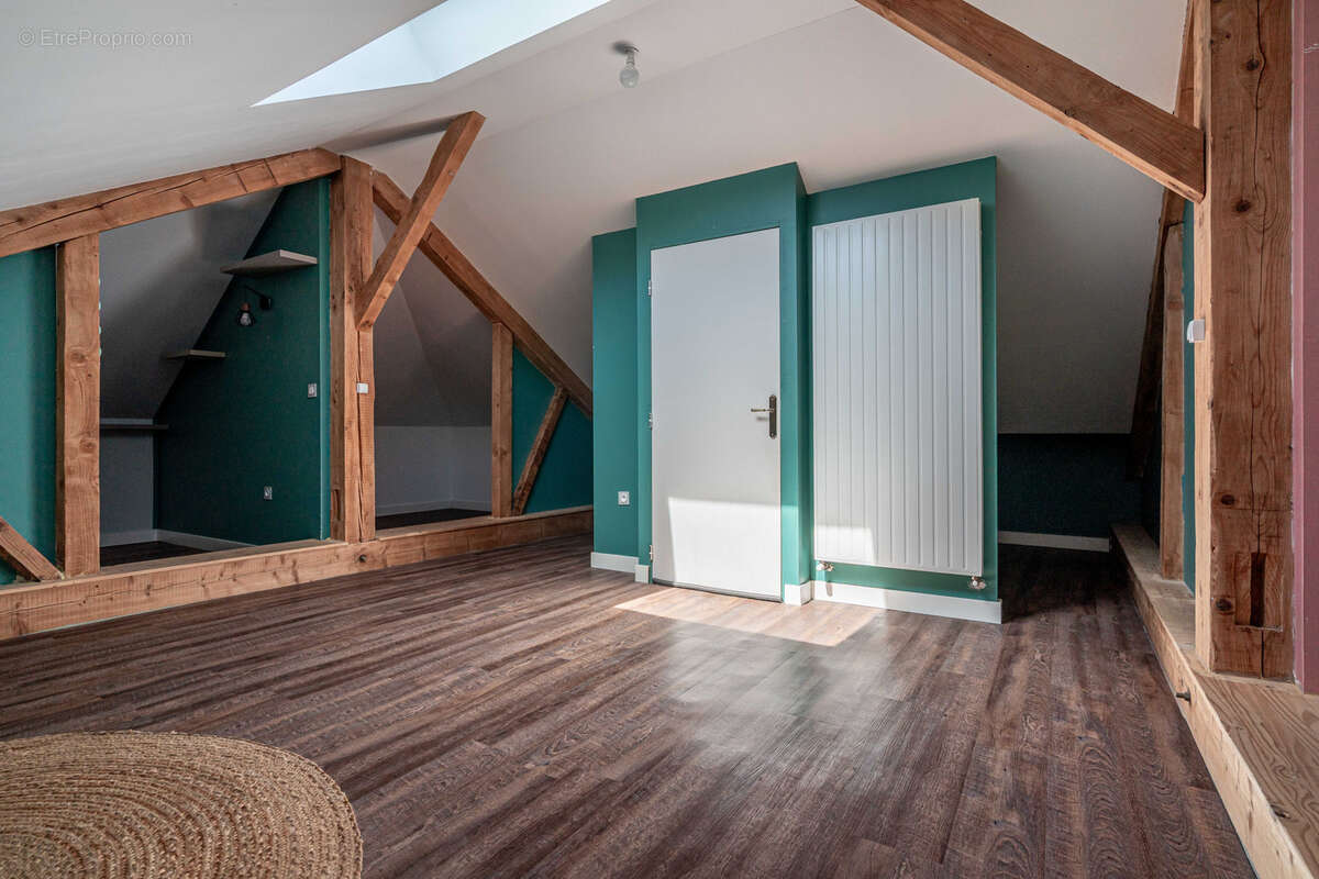 Maison à MAUBEC