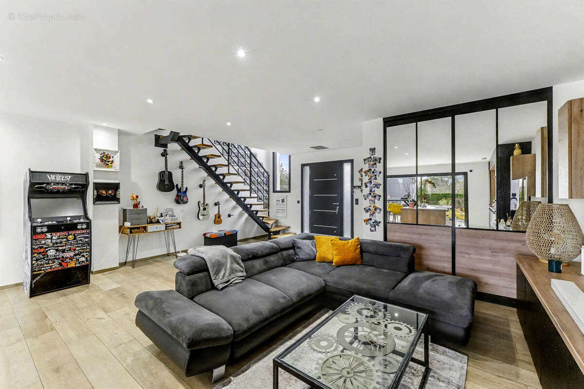 Maison à MONTGISCARD