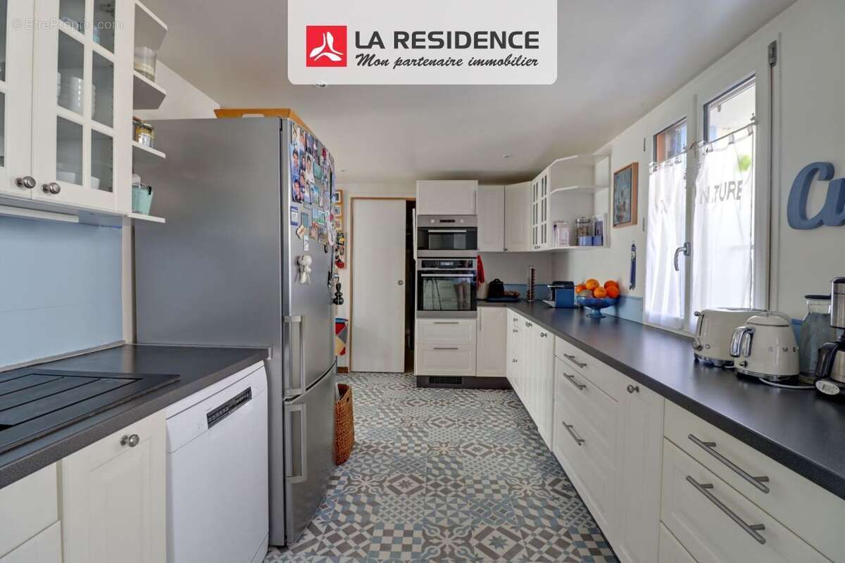 Maison 185 m² à Maule  - photo 8