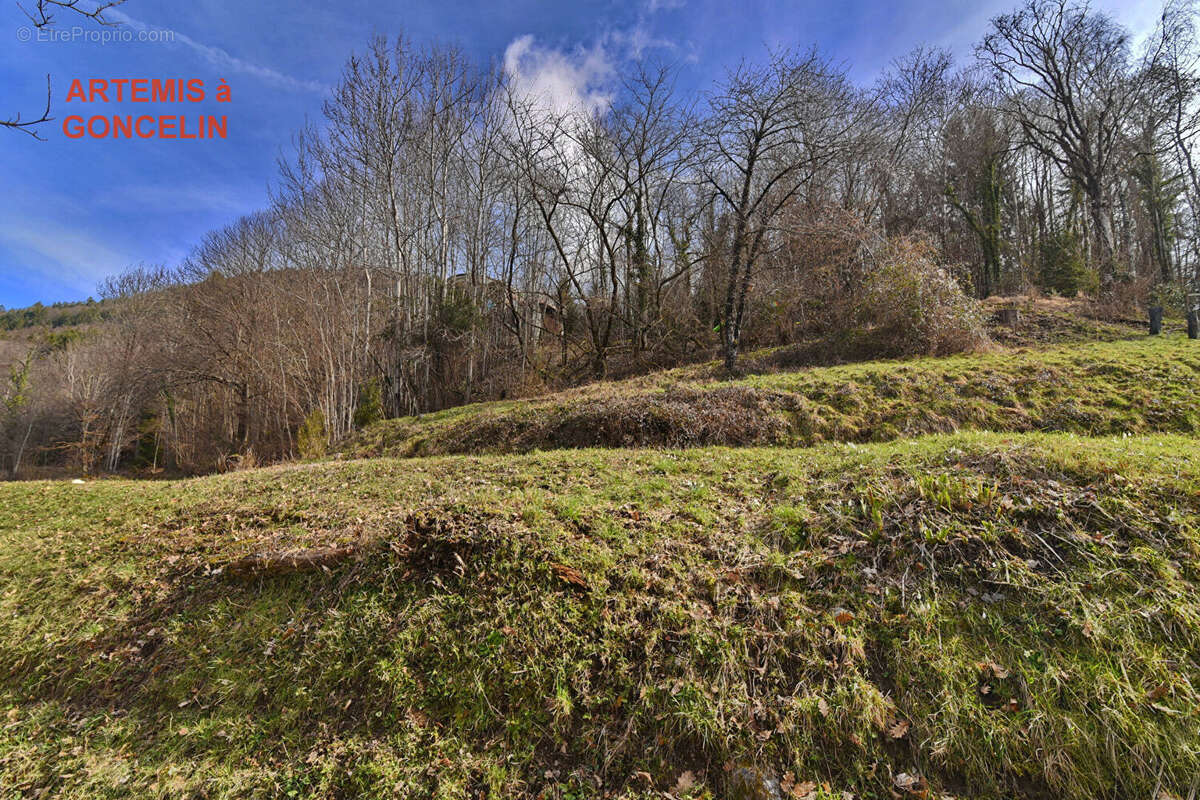 Terrain à ALLEVARD