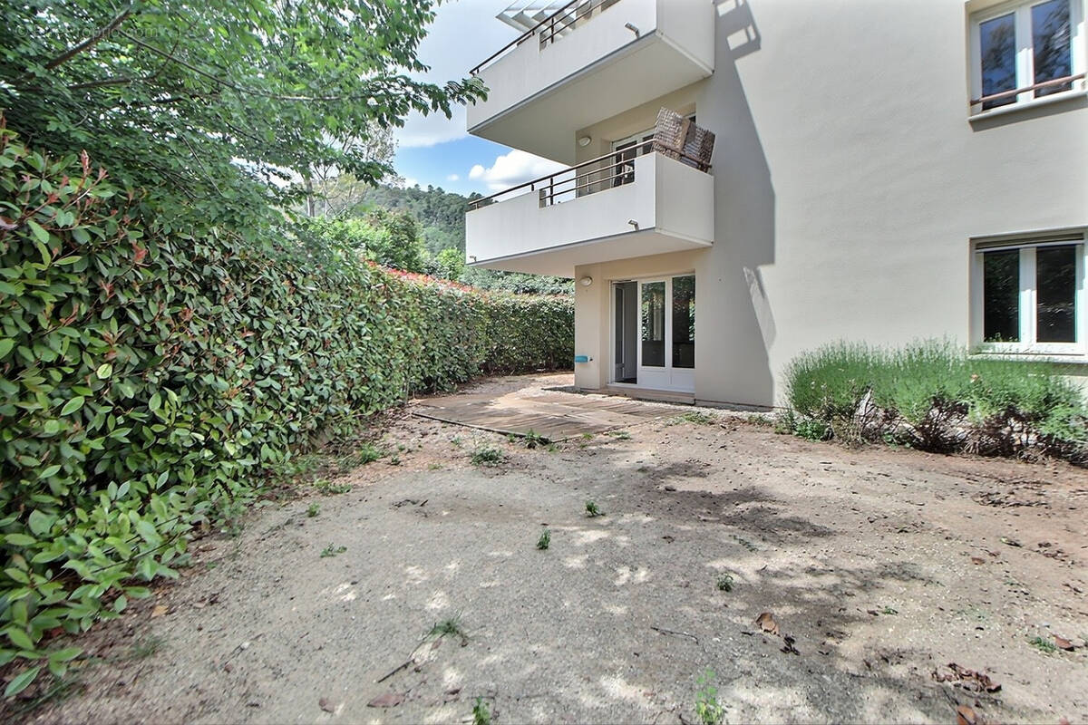 Appartement à LE LUC