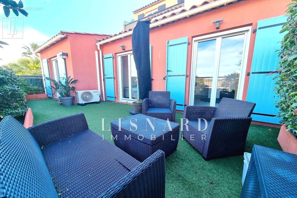 Appartement à VALLAURIS