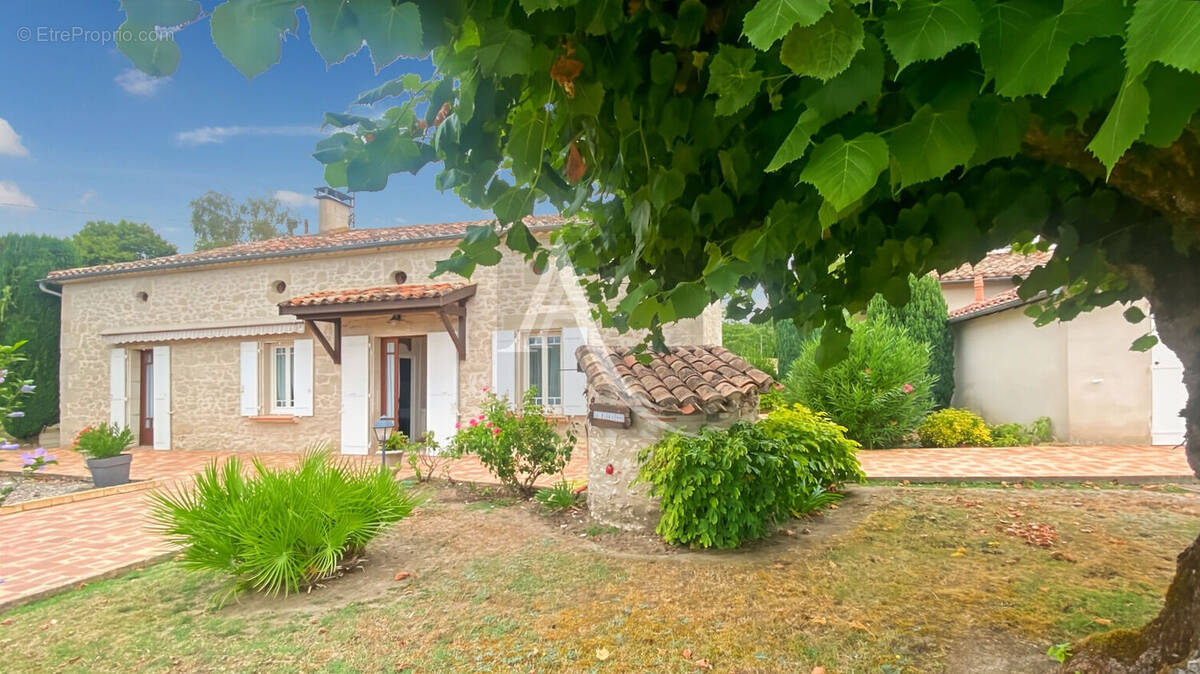 Maison à DAUSSE