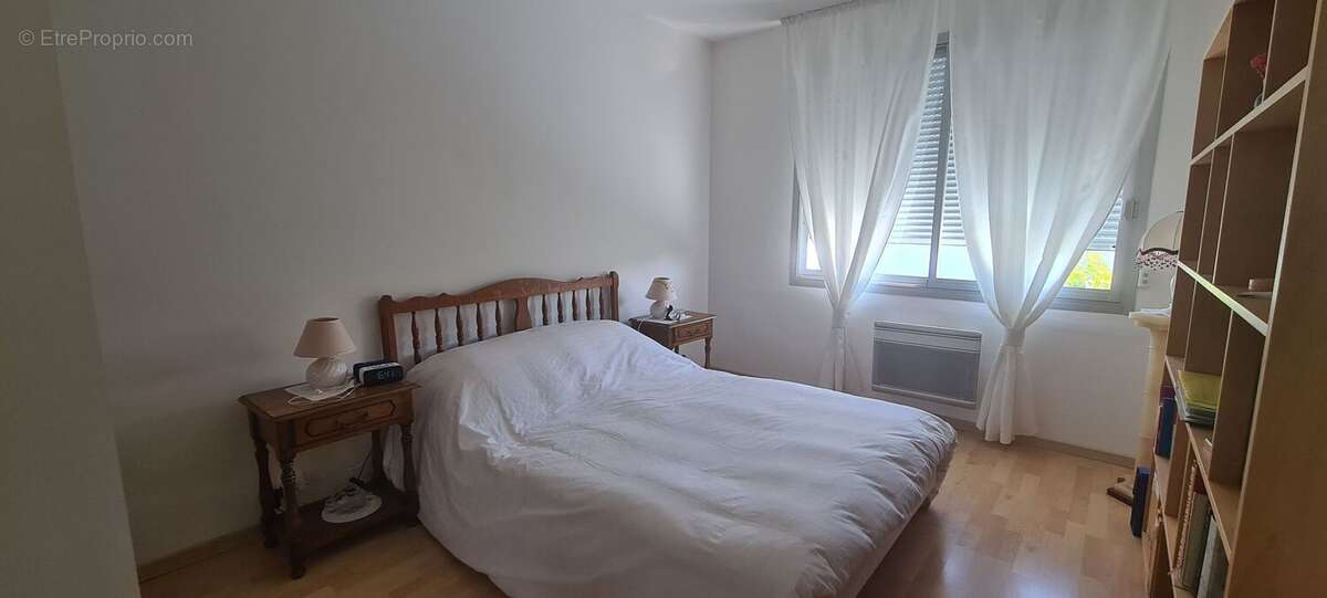 Maison à CHAMPAGNE-LES-MARAIS