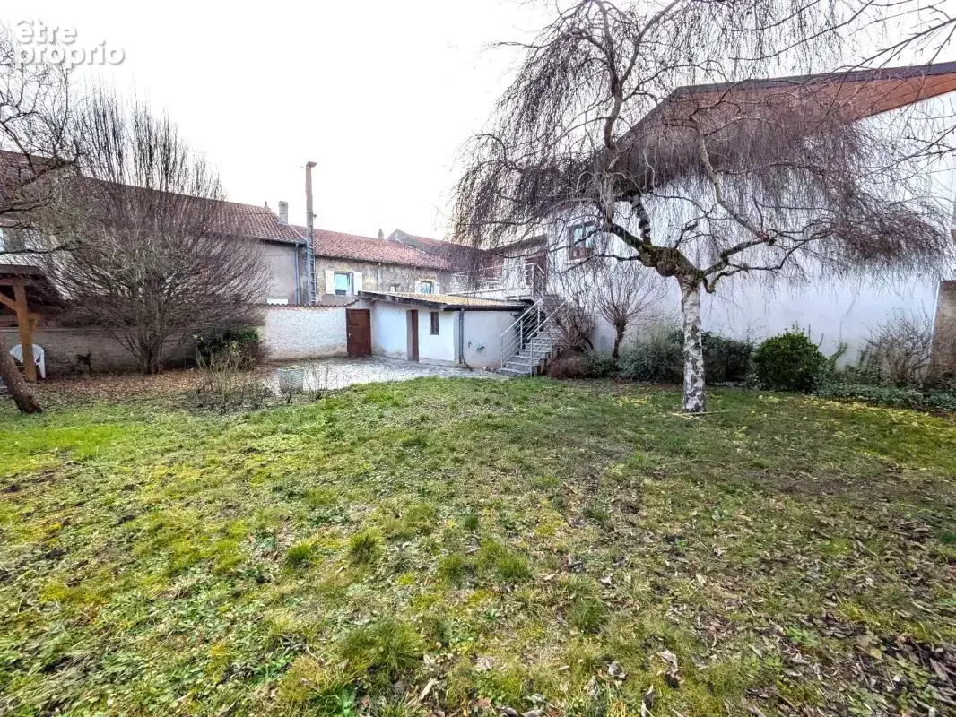 Maison 9 pièces 239 m² à vendre à Courcelles-Chaussy (57530) - photo 9