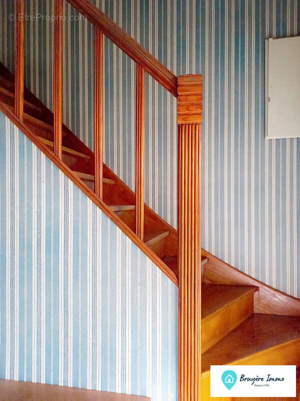 Maison à AVESNES-SUR-HELPE