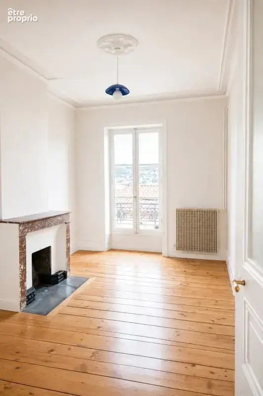 Appartement de caractère avec vue dégagée – Centre du Puy - photo 14