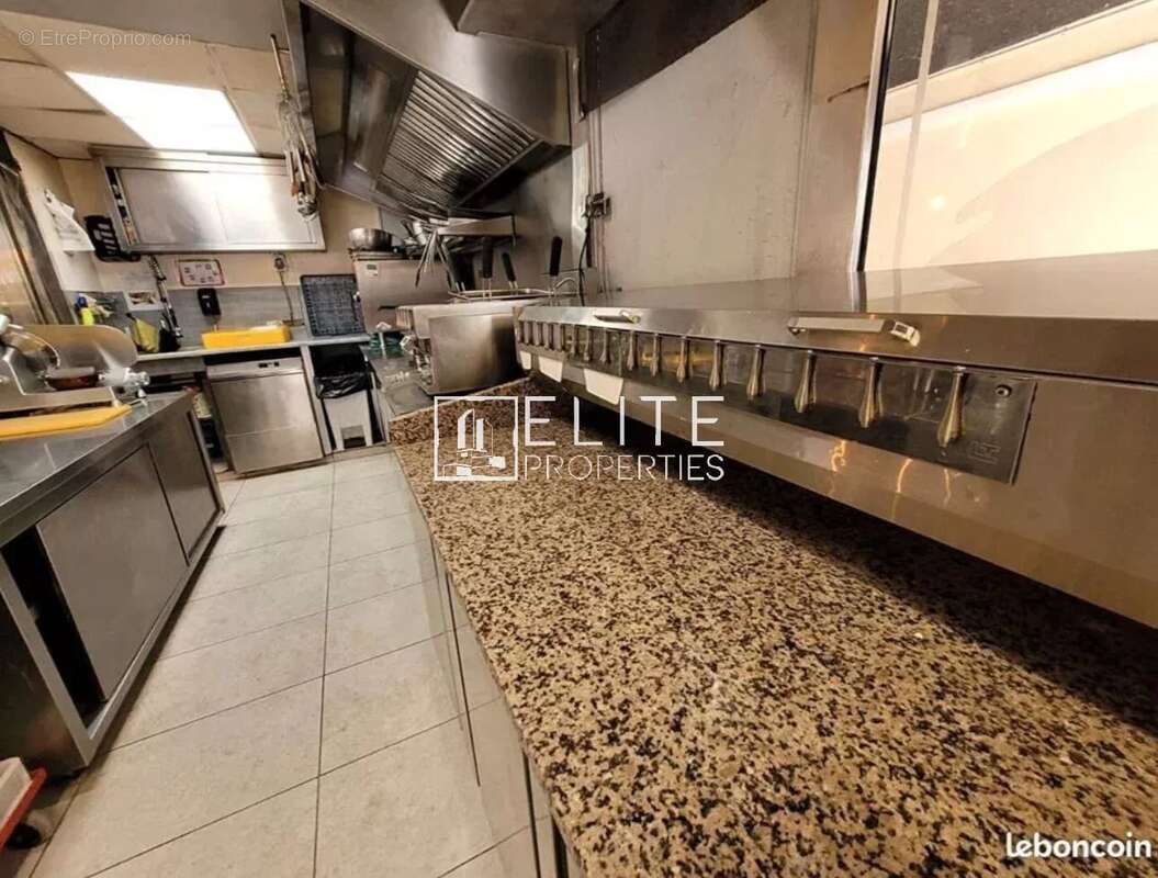 Commerce à SAINT-LAURENT-DU-VAR