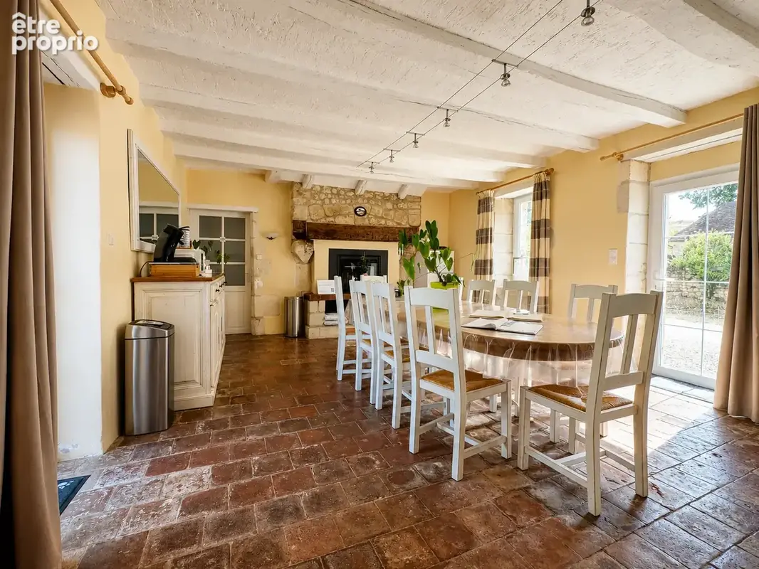 Propriété de charme de 263m2, avec piscine et activité de chambres d’hôtes - photo 6