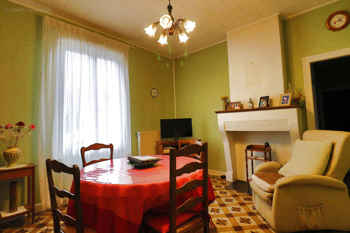 Maison à HEILTZ-LE-MAURUPT