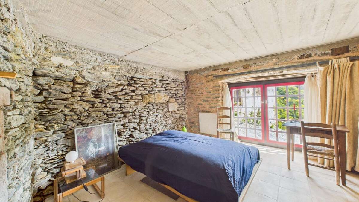 Maison à CONQUES