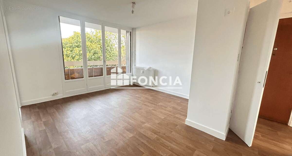 Appartement à LYON-8E