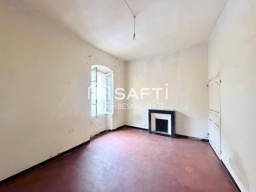 Photo 1 - Maison à ESTAGEL