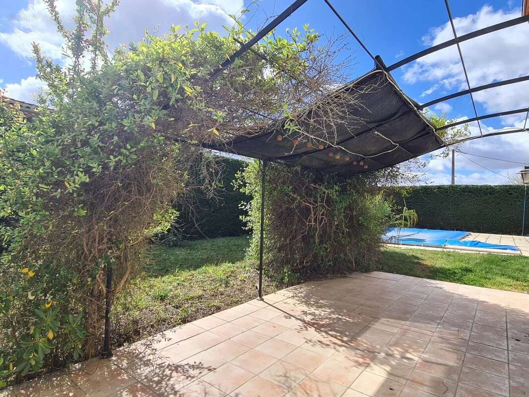 Maison à SAINT-GENIES-BELLEVUE