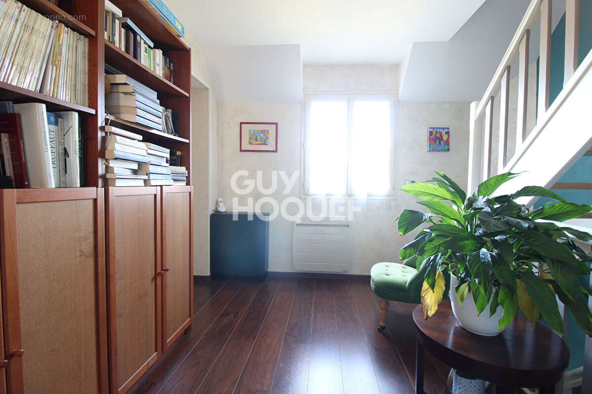 Maison à BRIE-COMTE-ROBERT