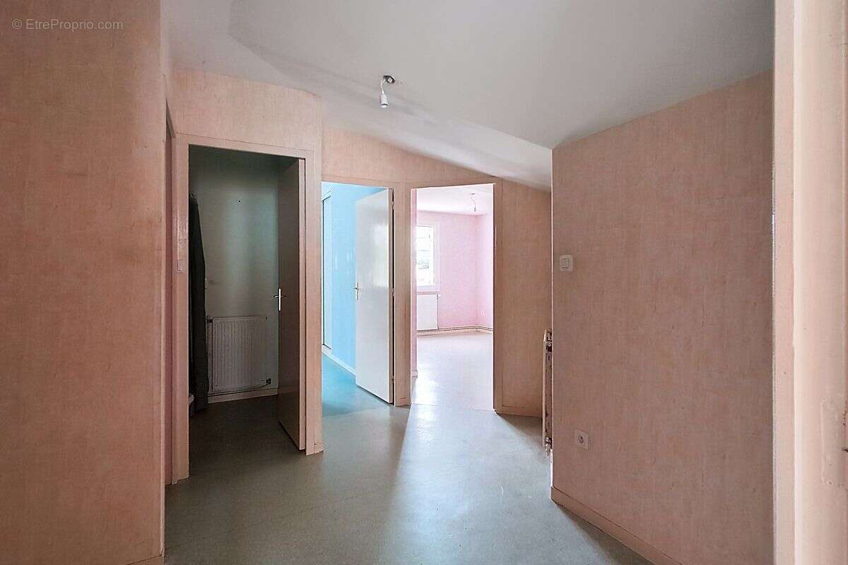 Maison à SAINT-FORGEUX